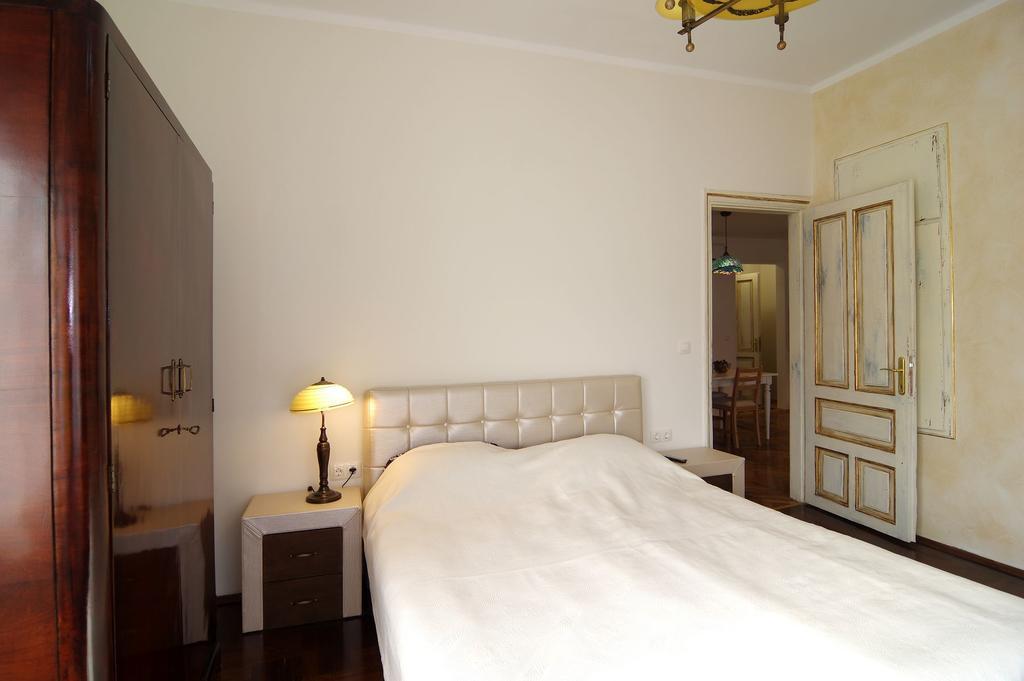 Art Guesthouse Vintage 布尔加斯 外观 照片